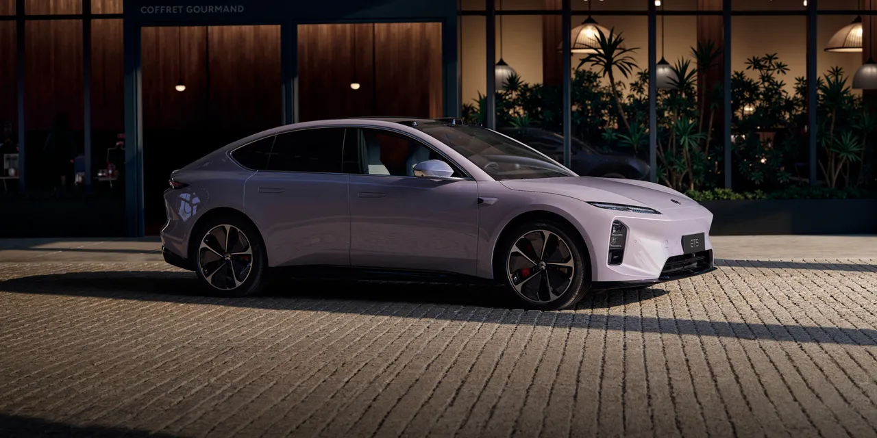 NIO ET5