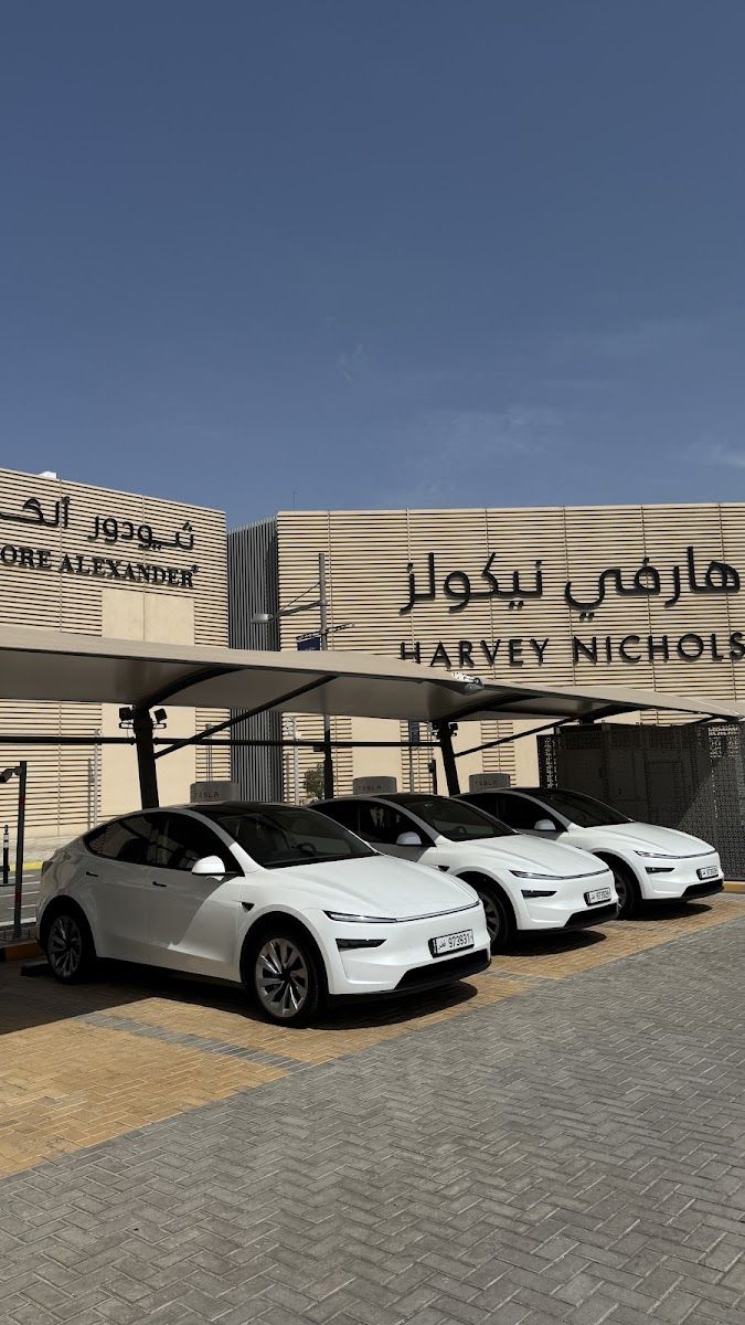Tesla showroom — Tesla — direct sales in Doha